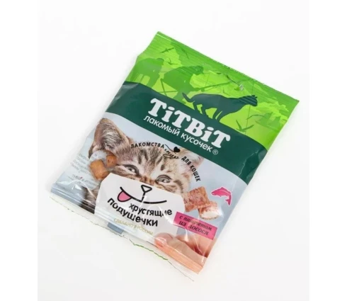 Подушечки хрустящие TiTBiT с паштетом из лосося для кошек, 30 г
