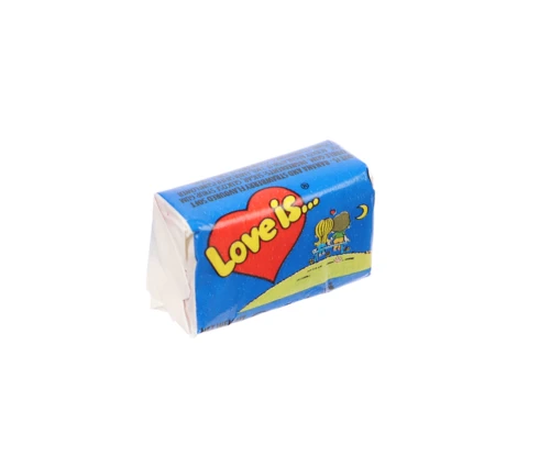 Резинка жевательная Love is, банан и клубника, 4,2 г